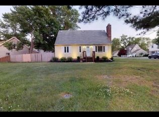 164 S Point Dr, Avon Lake, OH