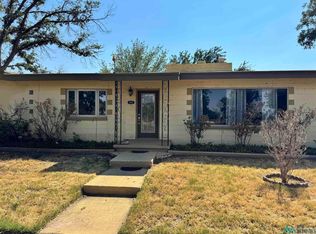 1009 E Riverside Dr, Carlsbad, NM 88220