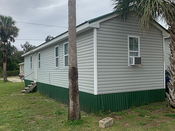 3rd image of 3422 Walker Rd