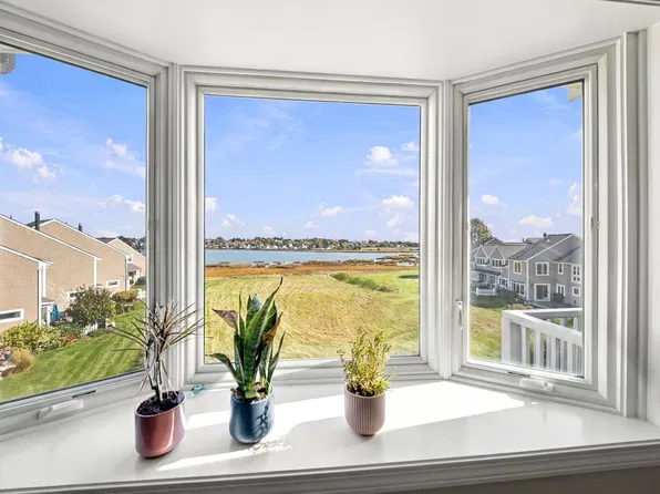23 Harbourside Rd, Quincy, MA 02171