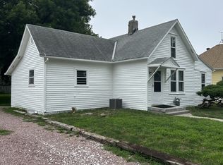 1105 Hayes Ave, Norfolk, NE 68701