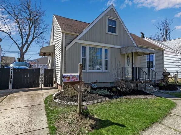 337 Cleveland Dr, Buffalo, NY 14223