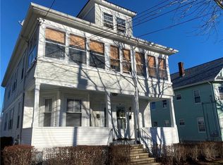 31 Oliver St, Bristol, RI 02809