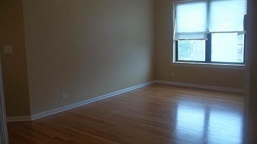 5th image of 5001 S Prairie Ave #303C