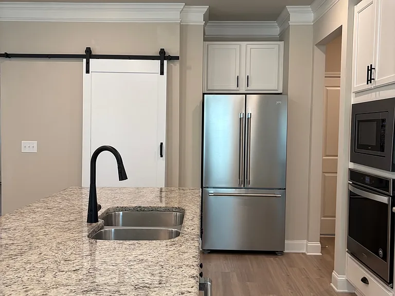 18 Dorothy Ln — Photo 14