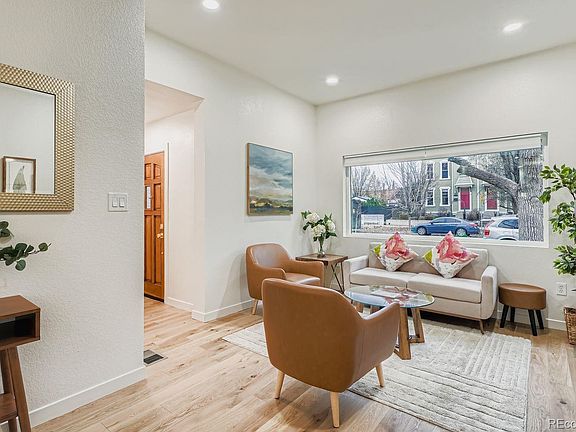 5th image of 2423 Glenarm Place