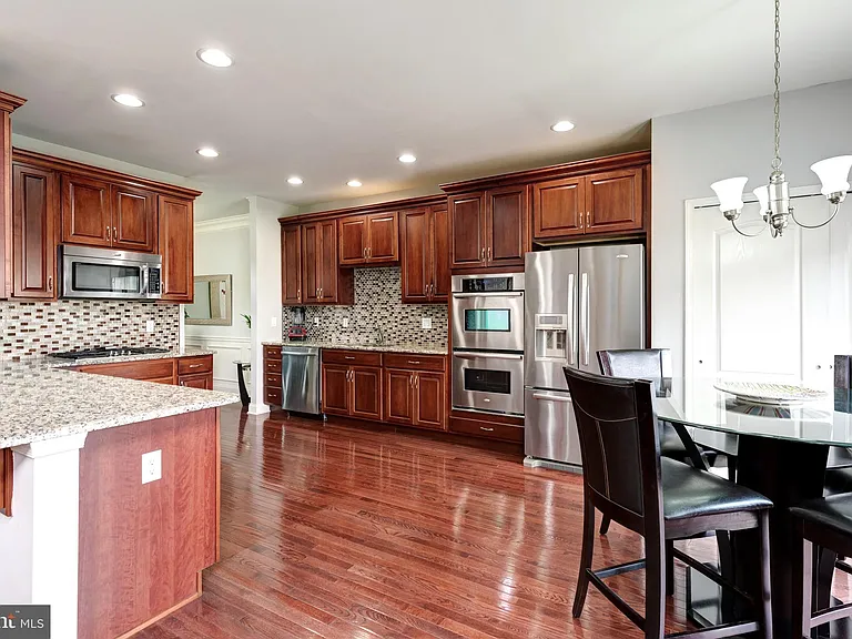 2604 Rockledge Ct — Photo 21