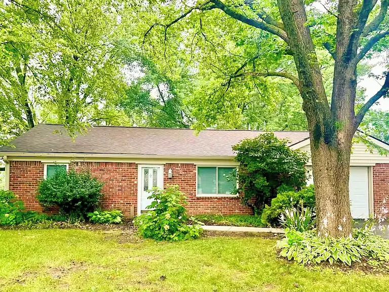 329 Catherine Dr — Photo 24