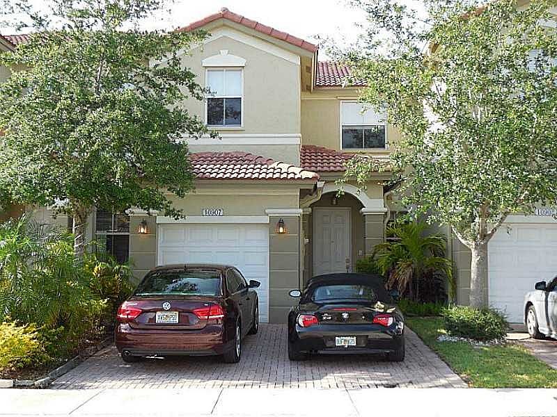 1st image of 10907 NW 79th St
