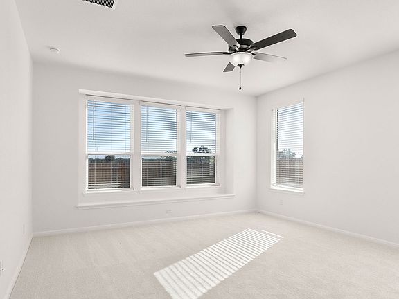 8_PrimaryBedroom