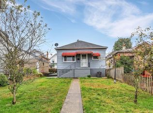 323 Sycamore St, Vandergrift, PA 15690