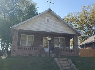 1627 Gallaher Ave, Saint Charles, MO 63301