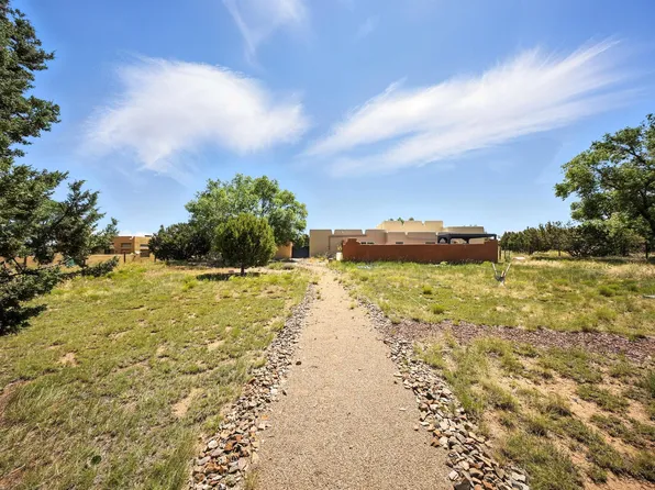 19 Tierra Del Sol Rd, Edgewood, NM 87015
