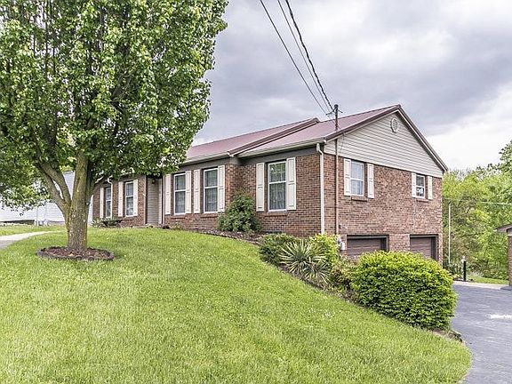 3rd image of 110 Walnut Hill Dr