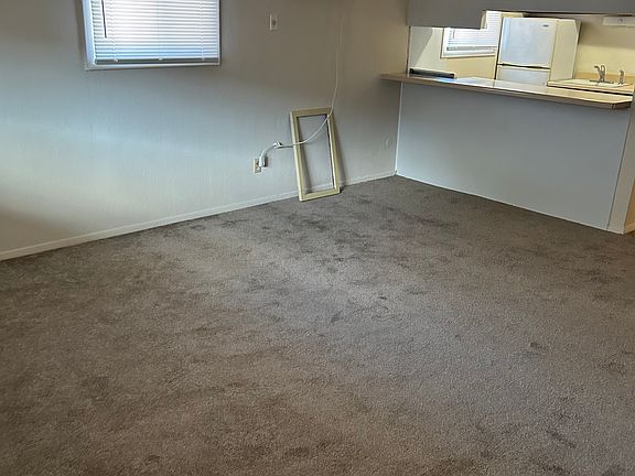 2nd image of 1021 S 1st St #8