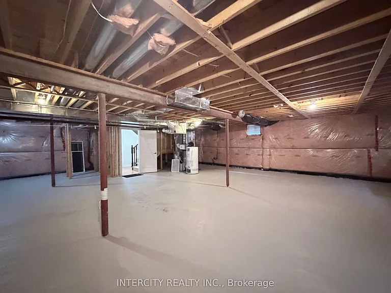 655 Davos Rd — Photo 29