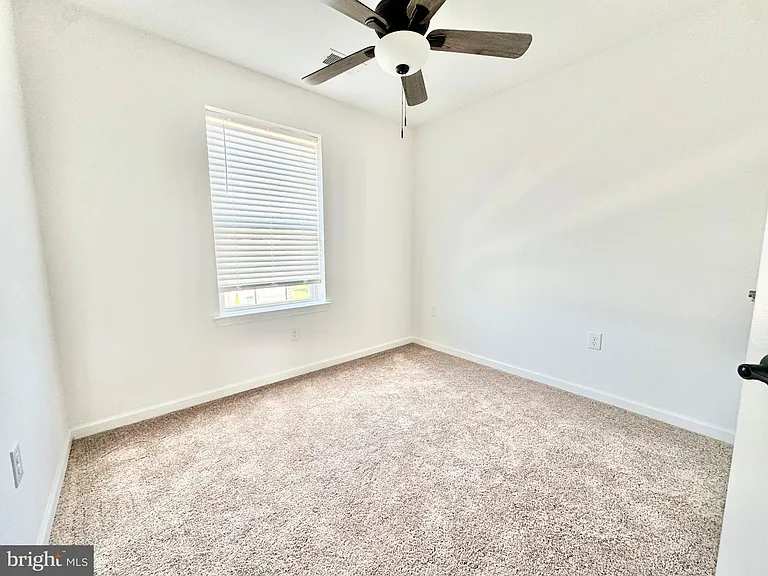 1066 Wickersham Way — Photo 19