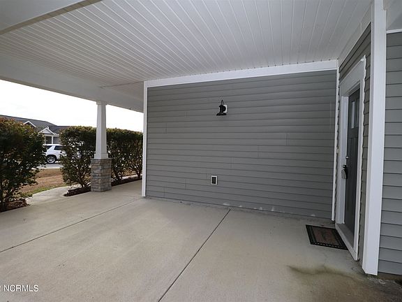 4th image of 132 Palo Alto Park Dr