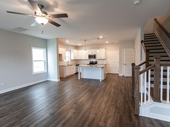 3rd image of 1842 Cotton Way