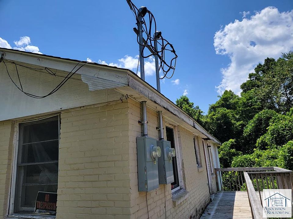 2nd image of 1147 Pine Hall Rd