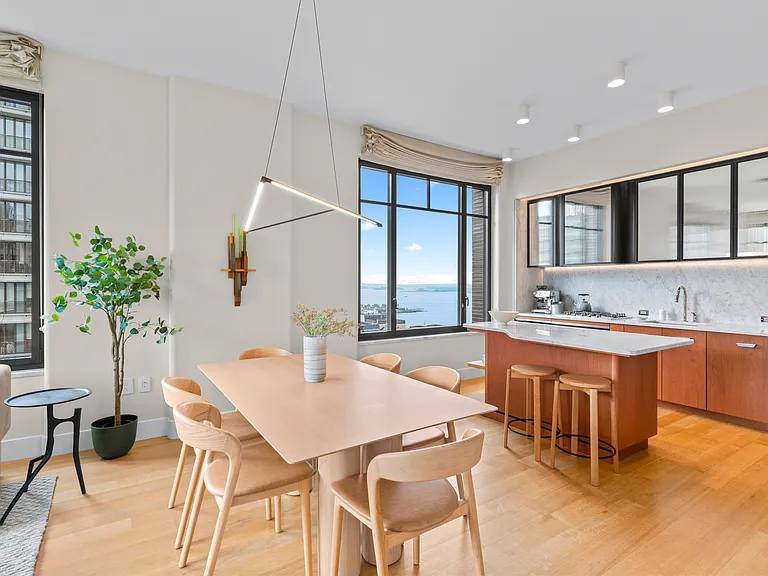 110 Charlton St #21E — Photo 3