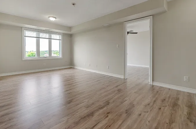 500 Mapleview Dr W #309 — Photo 11