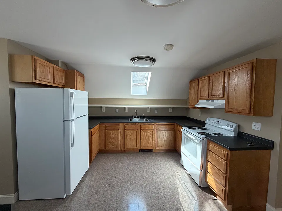 66 Osborn St #3