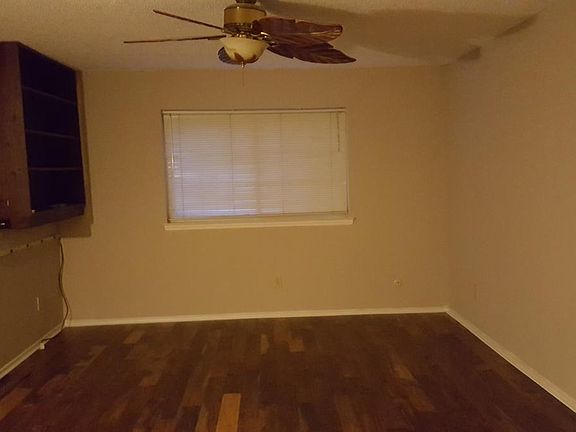 Master's bedroom 