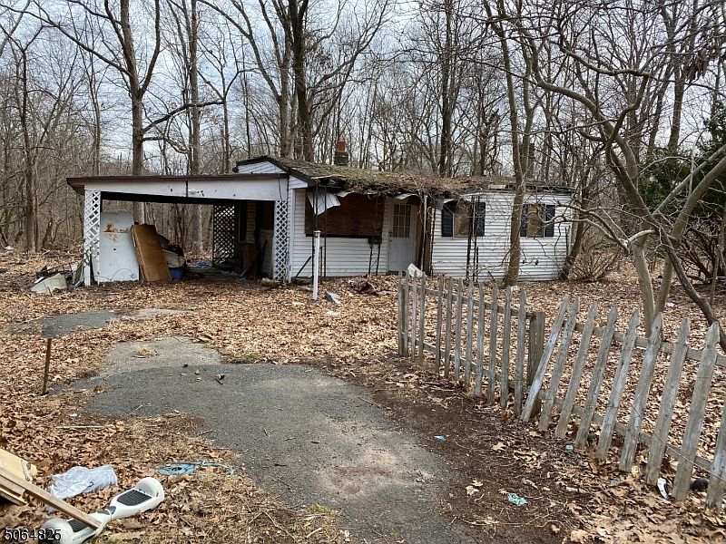 1st image of 55 E Sedgwick St