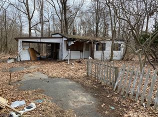 55 E Sedgwick St, Monroe Township, NJ 08831
