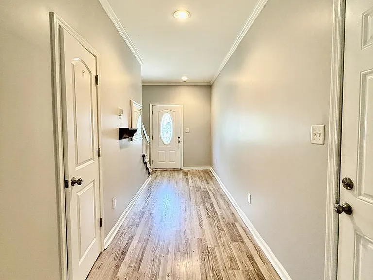 4205 Dartmouth St — Photo 4