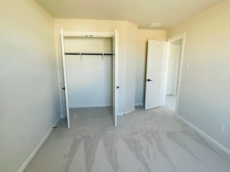 9028 Winding Creek Dr — Photo 5