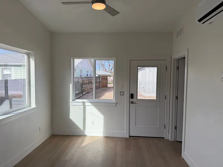 1410 S Newell St #100 — Photo 4