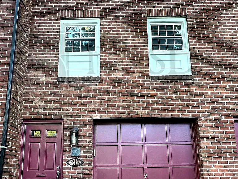 213 West St — Photo 3