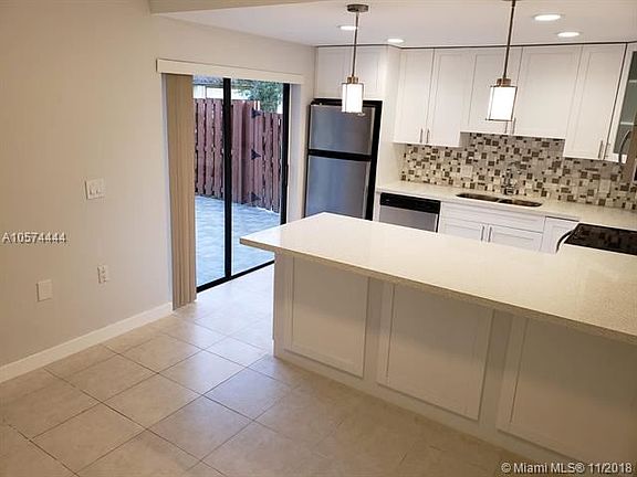 4th image of 2954 SW 22nd Cir #2-C