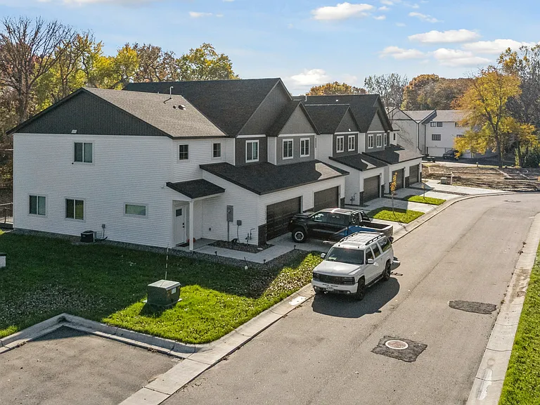 11510 Robinson Dr NW — Photo 29