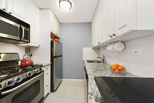 Sold by Thrasher Real Estate | media 11