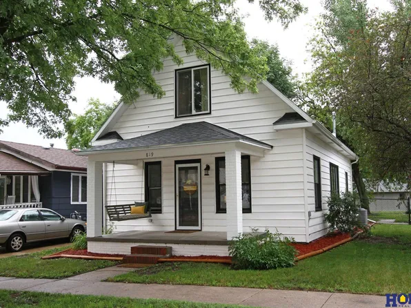 819 2nd St, Milford, NE 68405