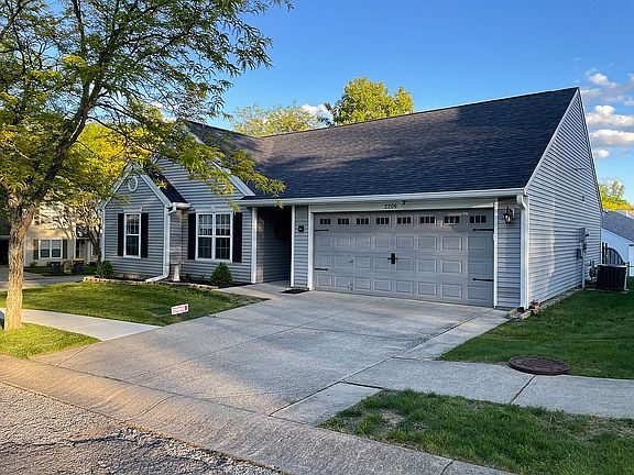 2nd image of 2206 S Sweetbriar Ct