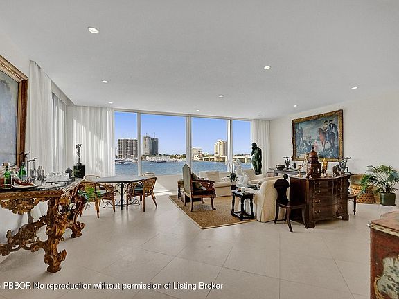 4th image of 44 Cocoanut Row #315A