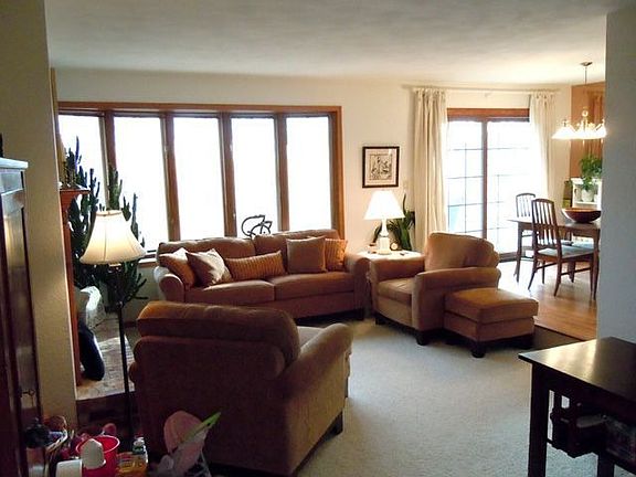 From entry to living rm