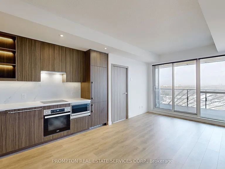 25 McMahon Dr #1110 — Photo 19