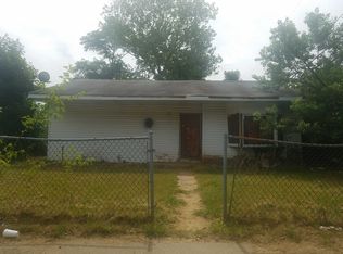 37 Somerset Rd E, Amityville, NY 11701
