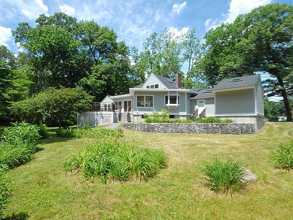 4th image of 297 Laws Brook Rd