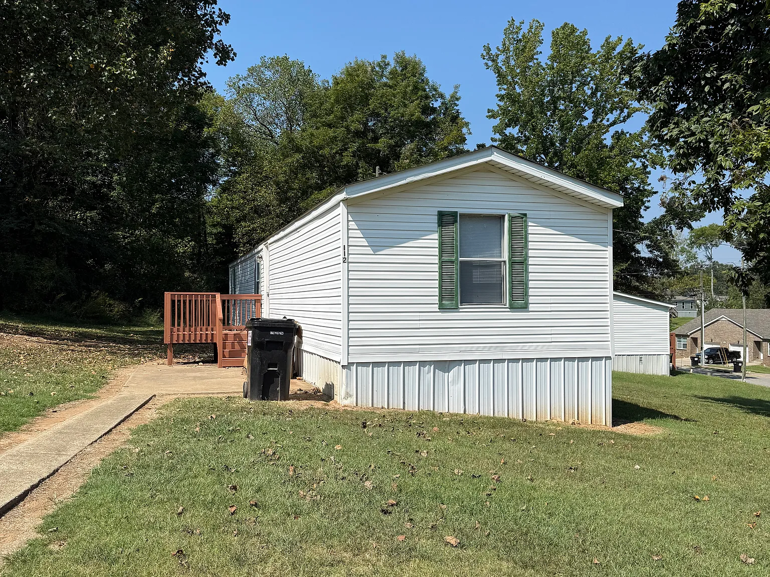 3 bed, 1100 sqft, $995 — Photo 2