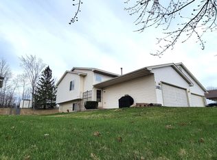 6124 Mill Run Rd, Monticello, MN 55362