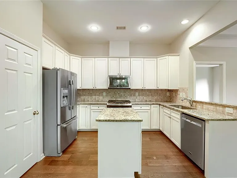 3585 Ashcroft Dr SE — Photo 12