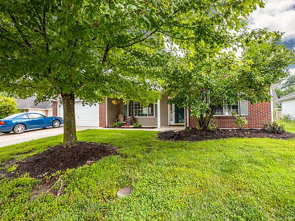 3rd image of 805 Ames Dr