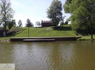 9111 Lakeside Dr, Perrinton, MI 48871