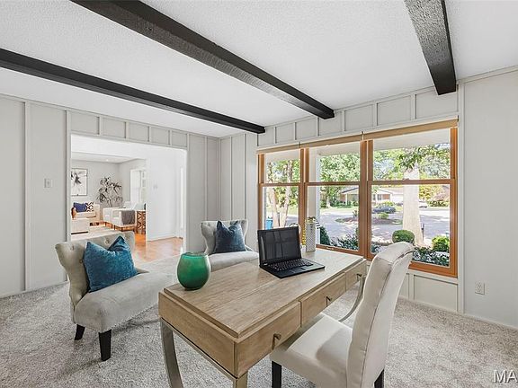 3rd image of 6 Otley Ct